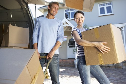 Local moving help for boxes and household items in Dulwich
